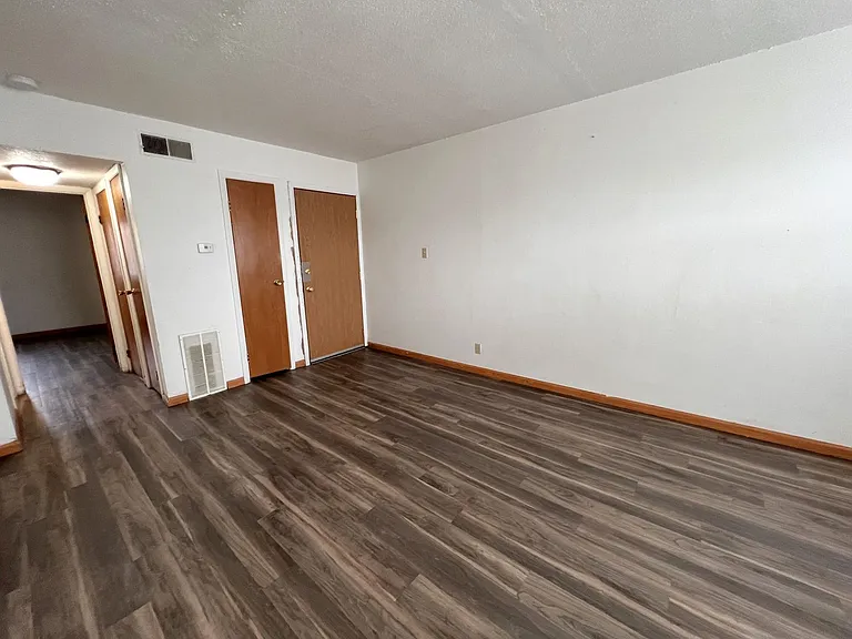 1102 21st Avenue Pl — Photo 11