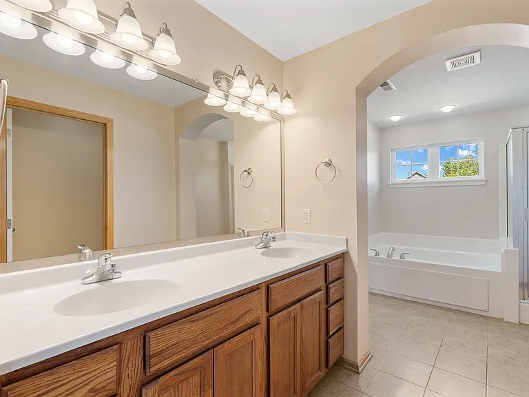 3022 Beckley St — Photo 16