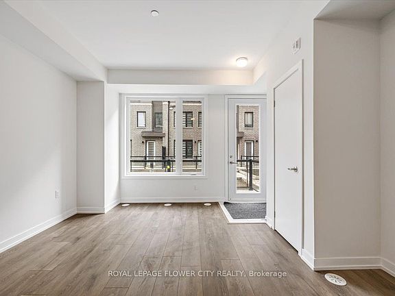 4th image of 3421 Ridgeway Dr #3