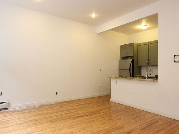 4th image of 193 Johnson Ave APT 1F