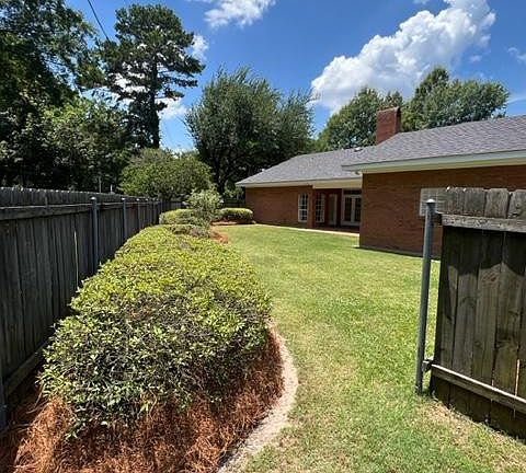 4th image of 2700 Idevan Ln