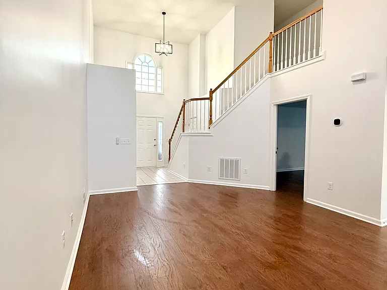 500 Wellington Gardens Dr — Photo 8
