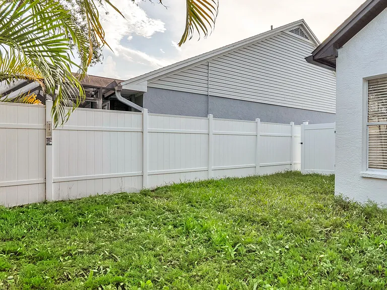 11804 Branch Mooring Dr — Photo 50