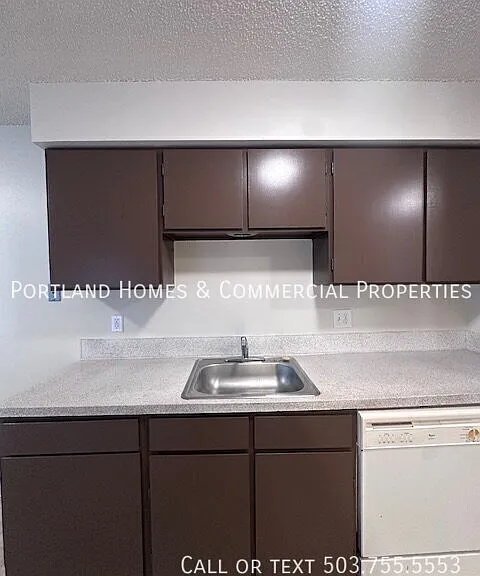15772 SE Division St #8 — Photo 5