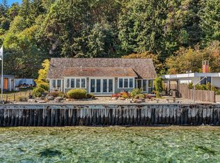 27434 Sandy Shores Dr SW, Vashon, WA 98070