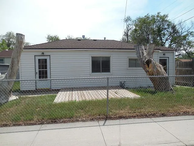 3724 Roosevelt Ave — Photo 1