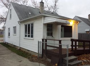 23240 Orchard Lake Rd, Farmington, MI 48336