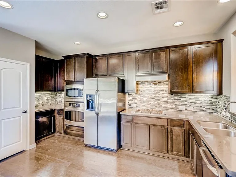 7500 Colina Vista Loop #A — Photo 7