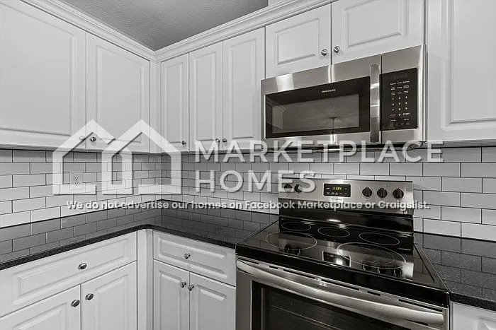 116 Downsbury Rd — Photo 11