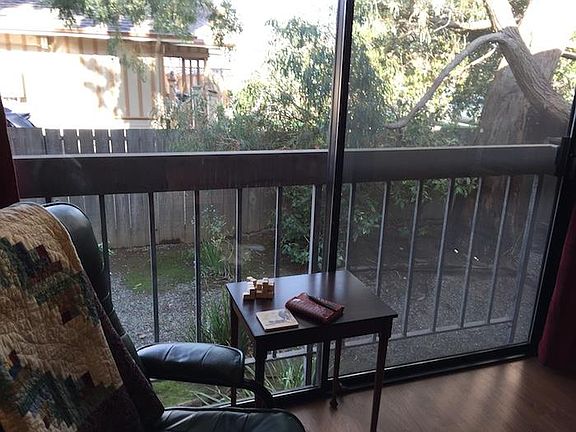 5th image of 622 S Delaware St APT 1