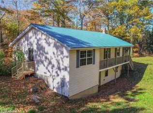 31 Potters Brook Ln, Litchfield, ME 04350