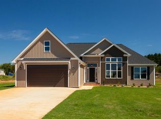 426 Nathanael Ct, Boiling Springs, SC 29316