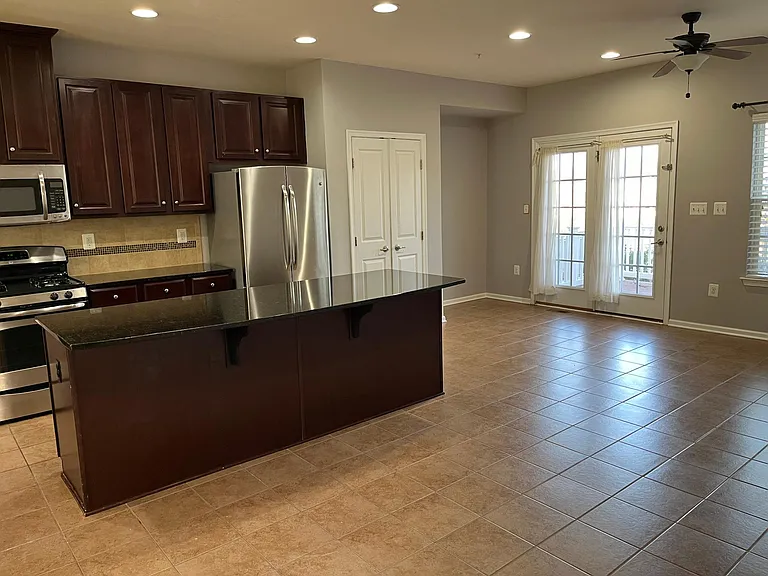 8605 Enoch Pratt Dr — Photo 8