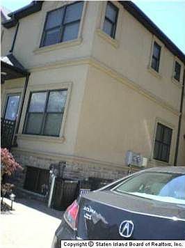 1st image of 41 Perona Ln