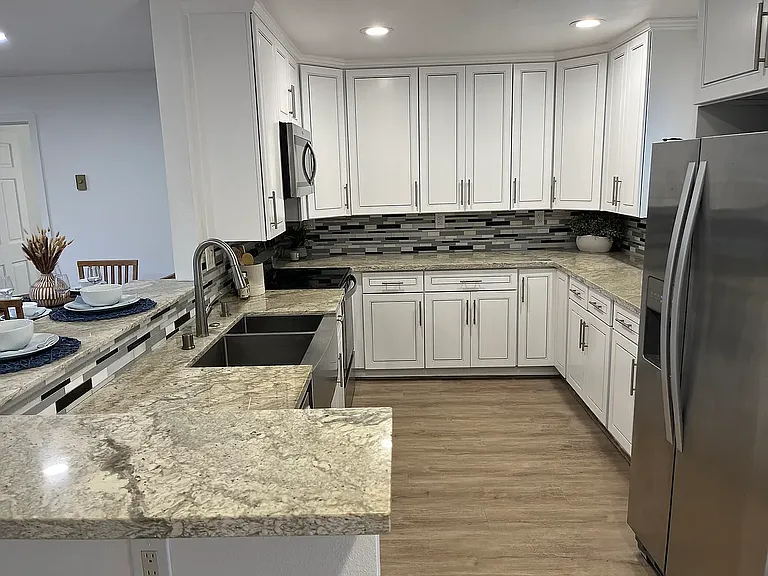 8860 Villa La Jolla Dr #217 — Photo 9