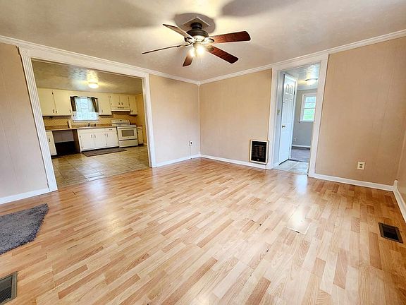 3rd image of 1236 4th St