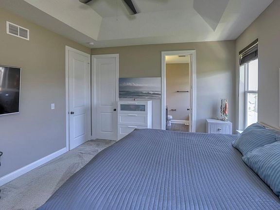 5th image of 4232 Woodland Cove Pkwy