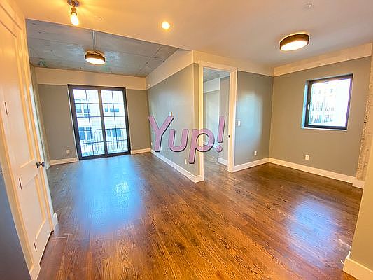 4th image of 229 Kent Ave #708