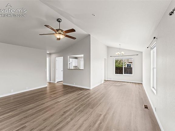 4th image of 9365 Morfontaine Rd