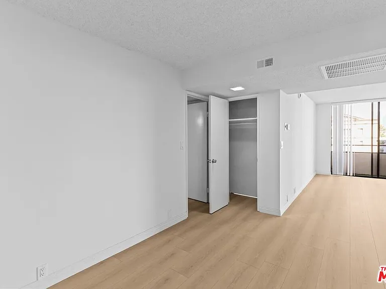 10535 Wilshire Blvd #603 — Photo 16