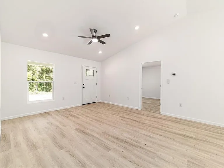 15388 SW 26th Pl — Photo 7