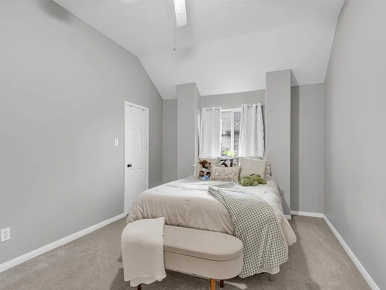 3002 E Lake Falls Cir — Photo 36