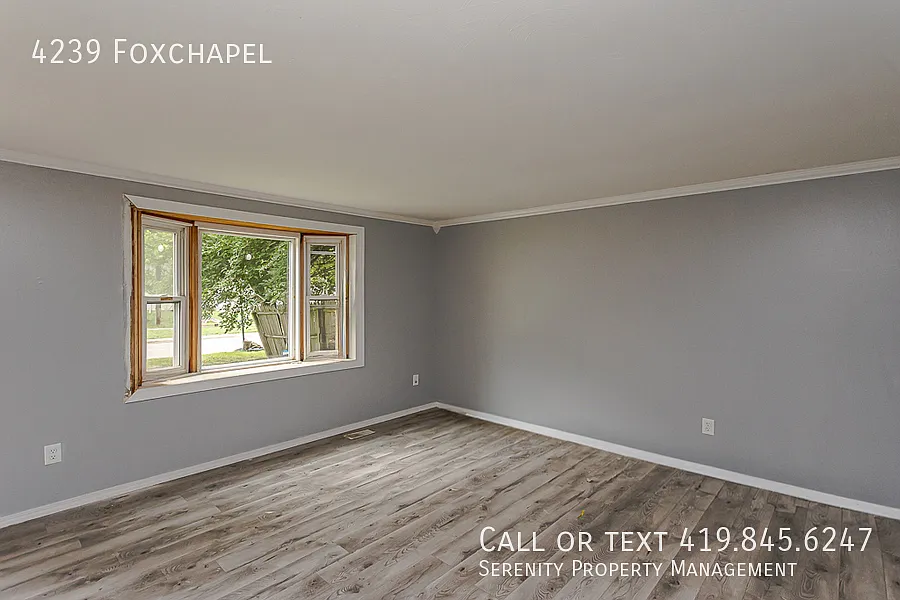 Your Summer Upgrade Awaits! Spacious 3BR Home with Fenced Yard! — Photo 3