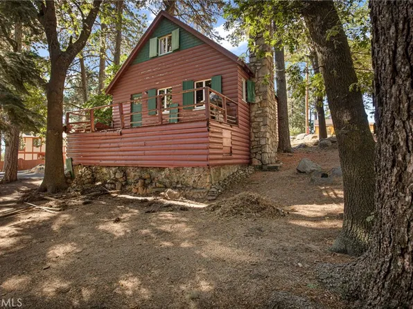 25040 Sunset Dr, Crestline, CA 92325