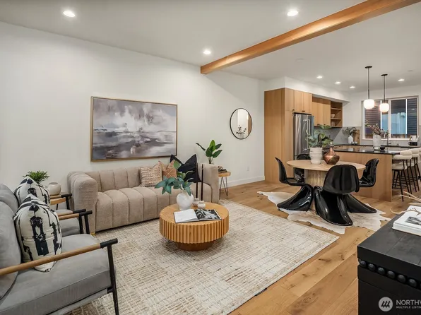 1808 E Mercer Street, Seattle, WA 98112