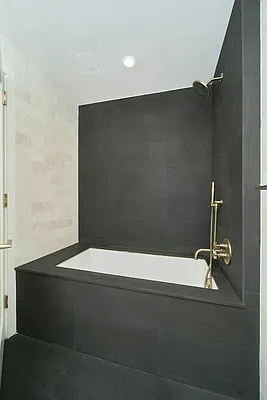 Rented by Compass | media 25