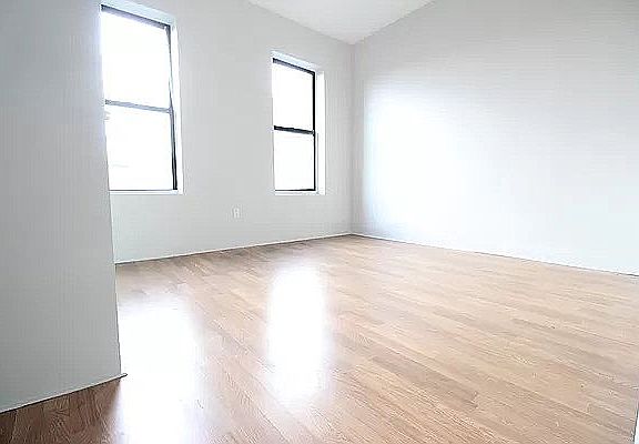 5th image of 3409 Broadway #5AA