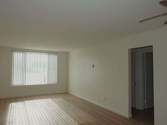 5th image of 5030 Del Monte Ave #3