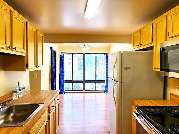 5th image of 18110 Chalet Dr APT 301