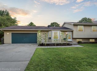 2608 Breezeway St, North Branch, MI 48461