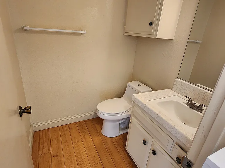 the extra 1/2 Bathroom