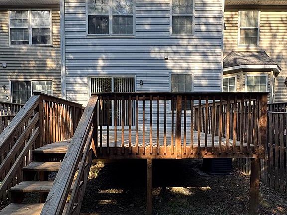 2nd image of 10611 Riva Pl