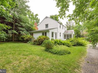 7129 Fairfax Rd, Bethesda, MD 20814