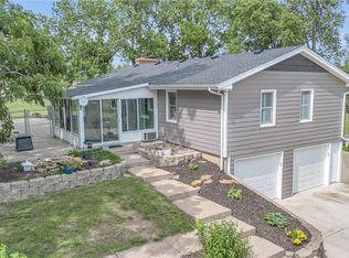25281 171st St, Leavenworth, KS 66048