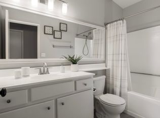 28842 Raintree Ln, Santa Clarita, CA 91390