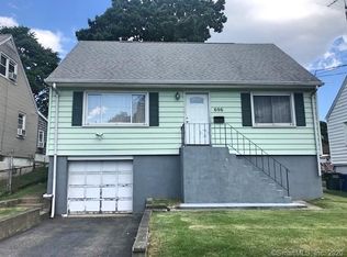 606 Hart St, Bridgeport, CT 06606