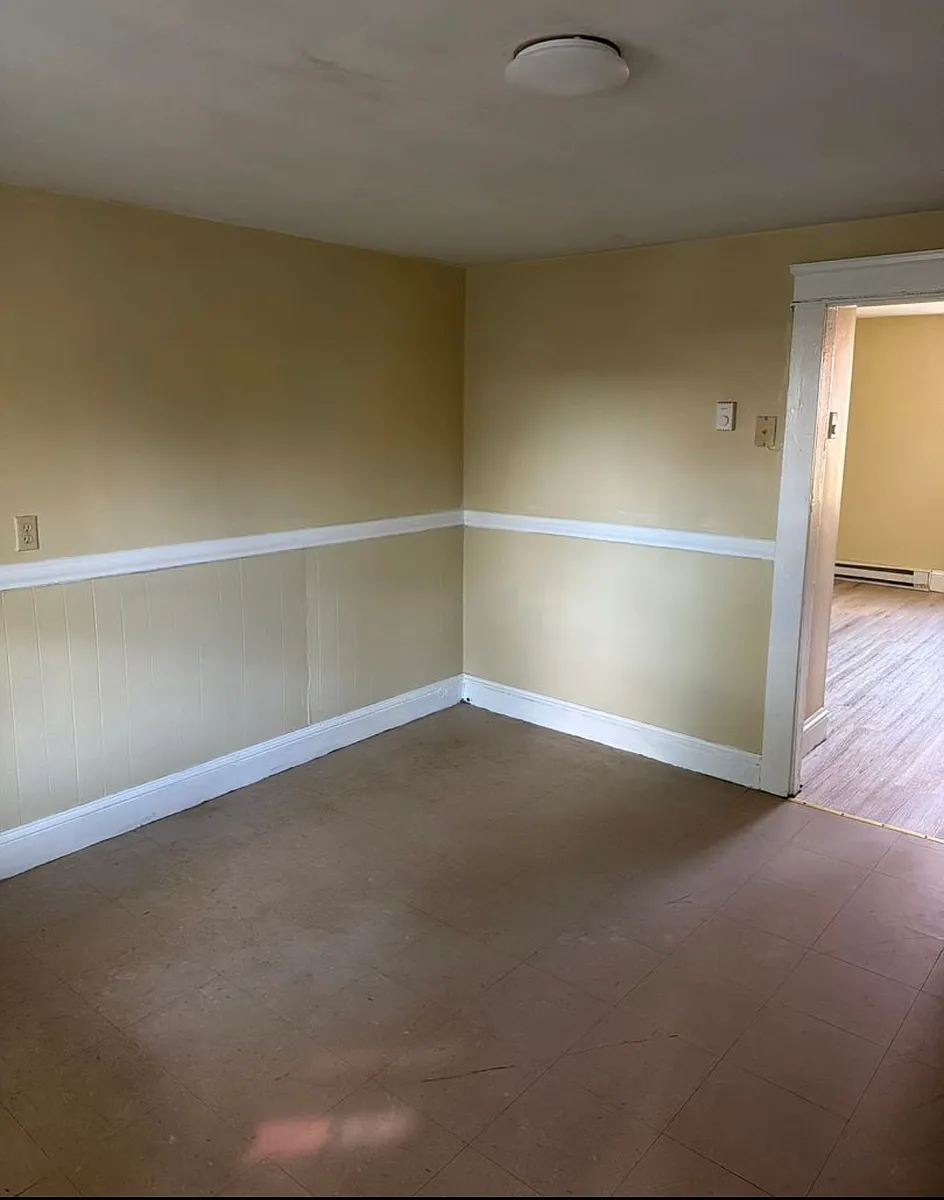 Building Photo - 32 Cottage St #D