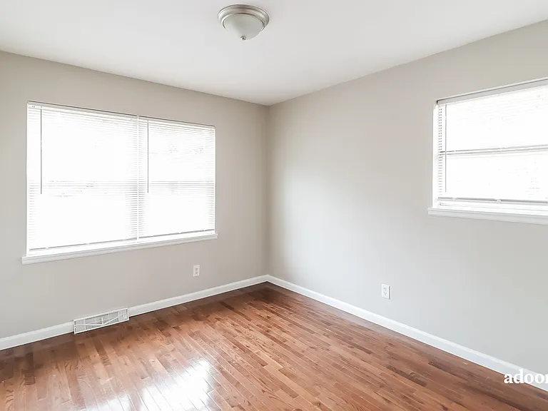 5310 Baggett Dr — Photo 13