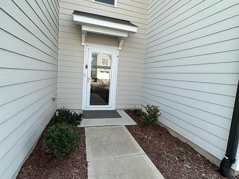 108 Pelsett St — Photo 18