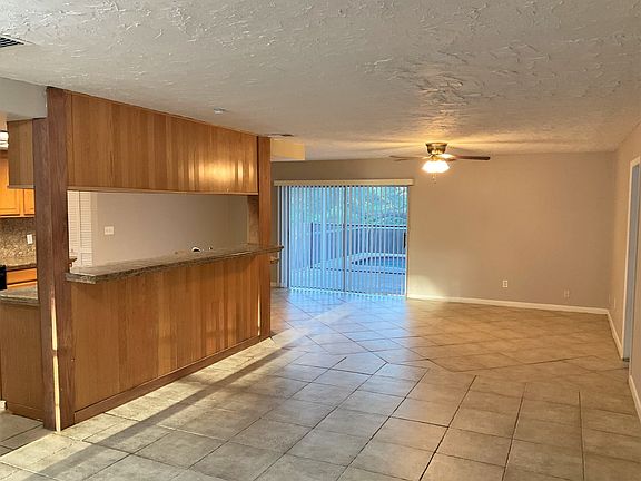 4th image of 44 Harbor Oaks Cir