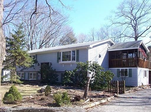 1st image of 255 Woodbury St