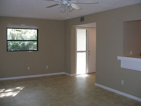 4th image of 43 Alcira Ct