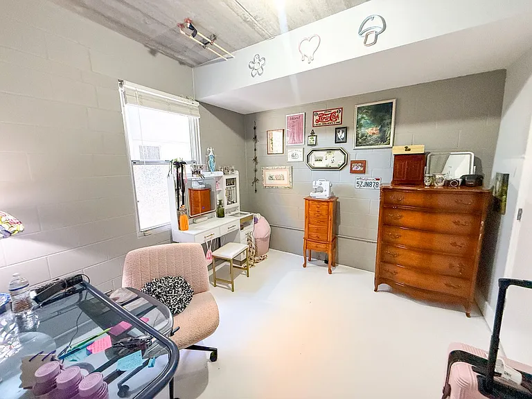 2515 SW 35th Pl #117 — Photo 12