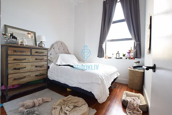 Rented by null | media 48