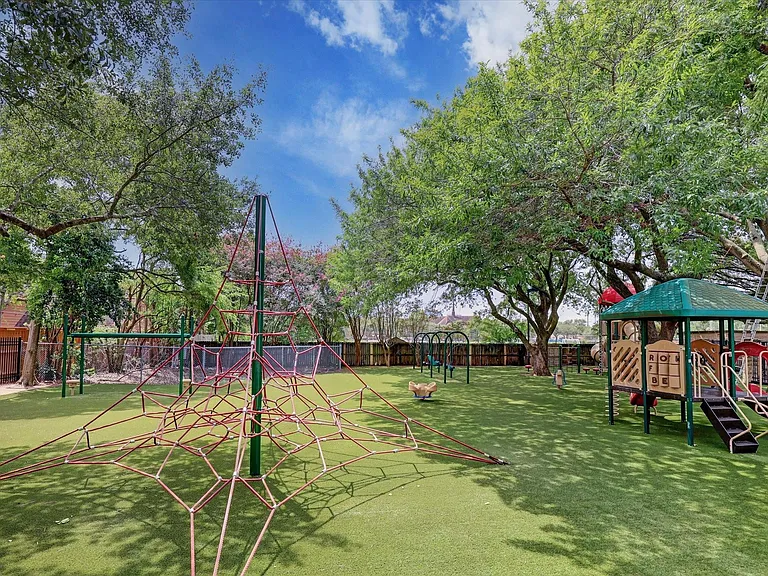 10314 Olympia Dr — Photo 26