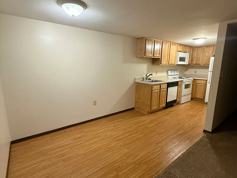 201 Baer Dr #2 — Photo 2
